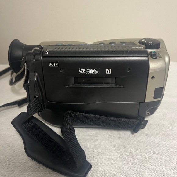 Canon ES270 8mm Video8 Camcorder VCR Player Camera Video . As It Is . No Tested. - Picture 9 of 9